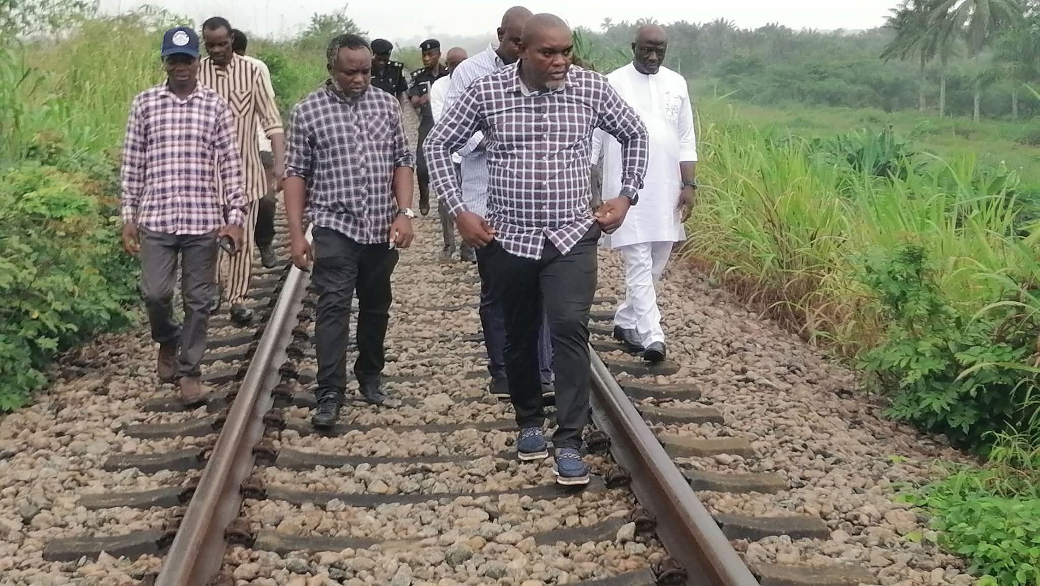 You are currently viewing Ika North East LGA Partners with Railway Authority to Restore Electricity in Ute-Okpu and Idumuesah